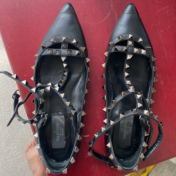 Black Valentino Rockstud flats - Picture 2 of 8